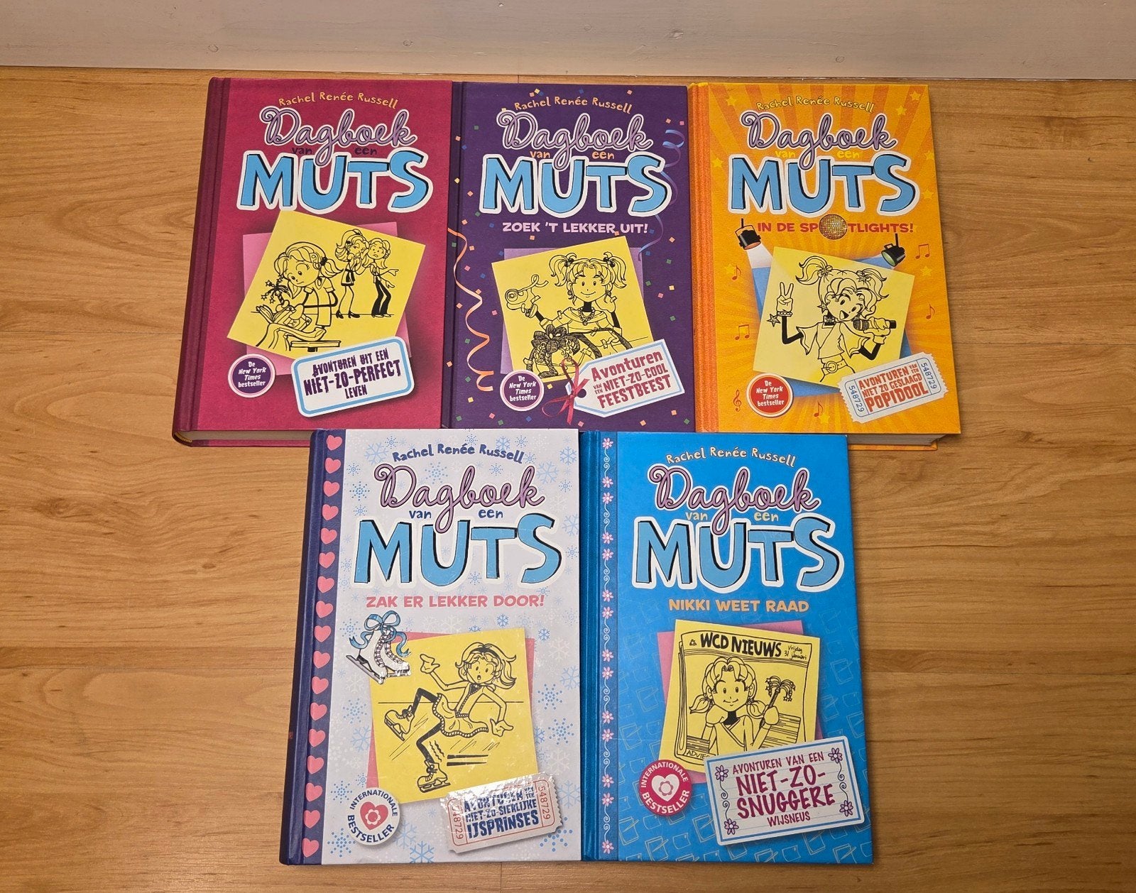 Dagboek van een Muts, Boeken 1 t/m 5, Boeken, Kinderboeken | Jeugd | 10 tot 12 jaar, Rachel Renée Russell, Ophalen of Verzenden