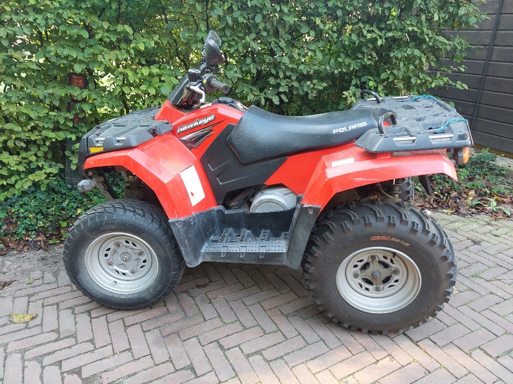 Polaris Hawkeye Quad met trekhaak, nieuwe accu en banden, 1 cilinder, 300 cc, 12 t/m 35 kW