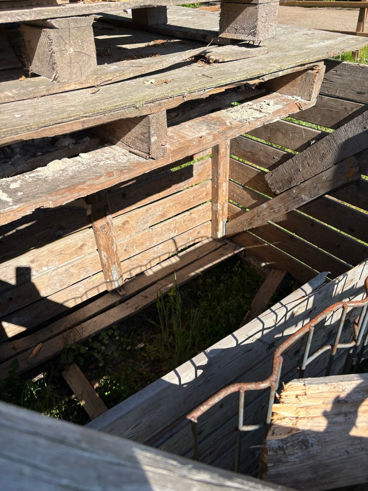 Gratis Diverse Houtblokken en Stammen voor Brandhout, Tuin en Terras, Haardhout, 3 tot 6 m³, Ophalen, Overige houtsoorten, Blokken