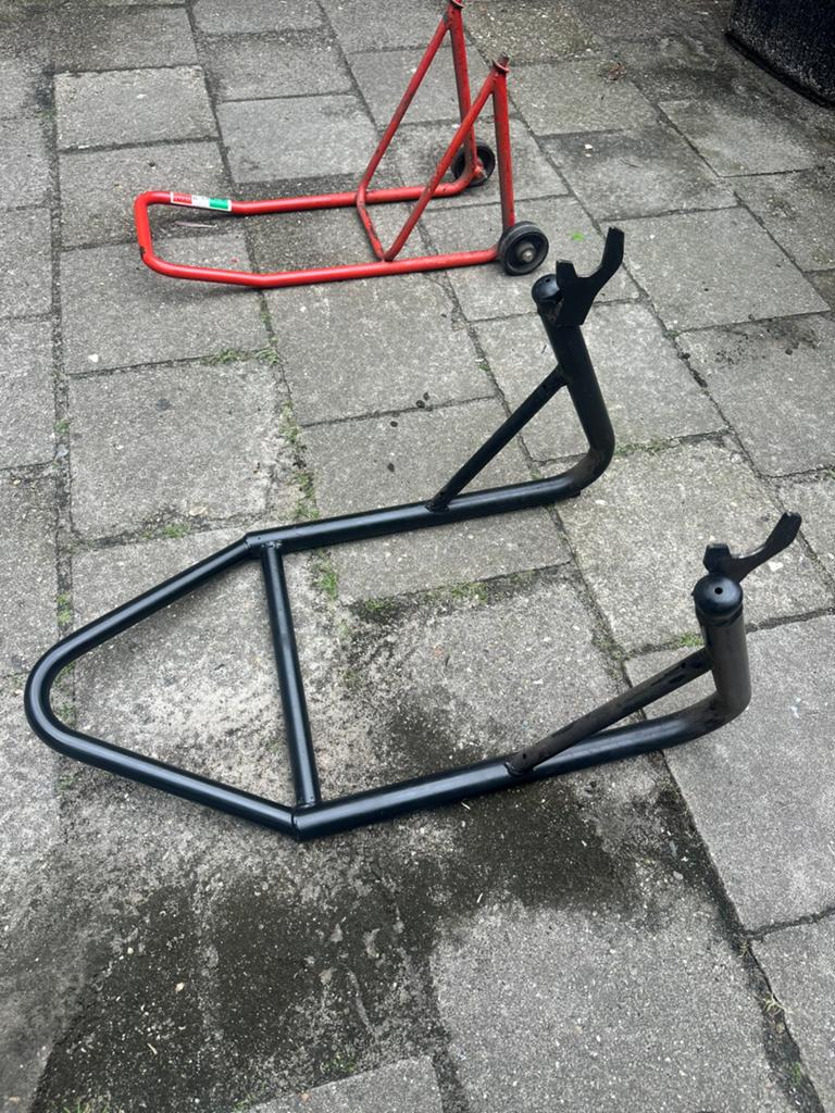 Zwarte Paddockstand Achter / Motorbok, Motoren, Ophalen, Gebruikt
