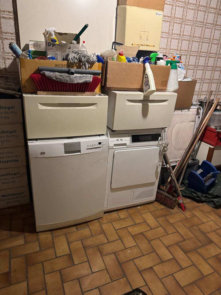 AEG vaatwasser & Miele droger & 2 wasmachine verhogers, Ophalen, Gebruikt, Vrijstaand, 85 tot 90 cm