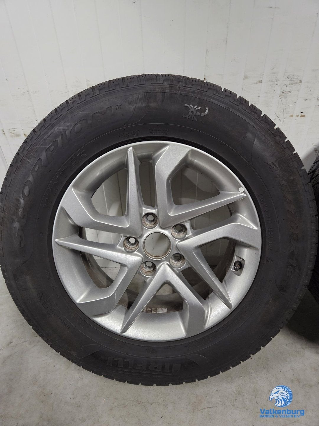 6mm! Originele Hyundai Tucson I35 16 inch velgen TPMS 5x114,, -, Banden en Velgen, Gebruikt, 215 mm