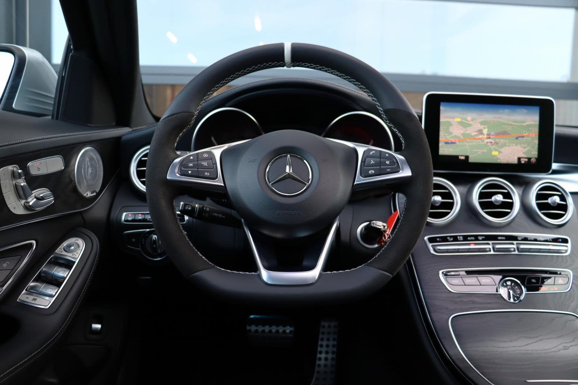Mercedes-Benz C-klasse 400 4MATIC Prestige | Pano | Elektris, Auto's, Dealer onderhouden, Euro 6, 2996 cc, Bedrijf