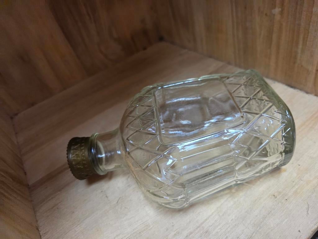 Glazen flesje met metalen dop, Antiek en Kunst, Ophalen of Verzenden