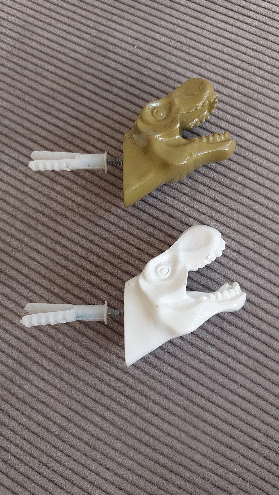 Dinosaurus kapstokhaakjes - set van 2, Gebruikt, Meerkleurig, Overige stijlen, Kunststof