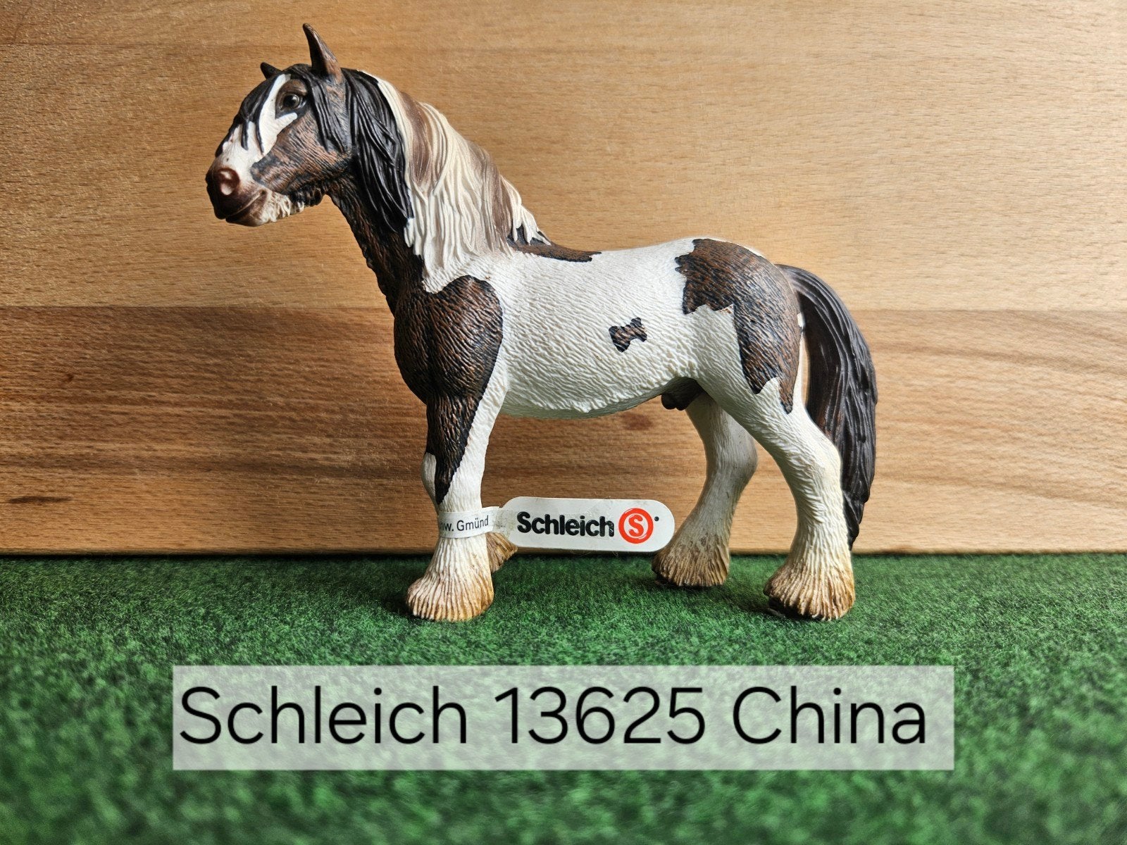 Schleich 13625 Tinker hengst met vaantje uit 2008, Verzamelen, Ophalen of Verzenden, Zo goed als nieuw, Paard, Beeldje of Figuurtje