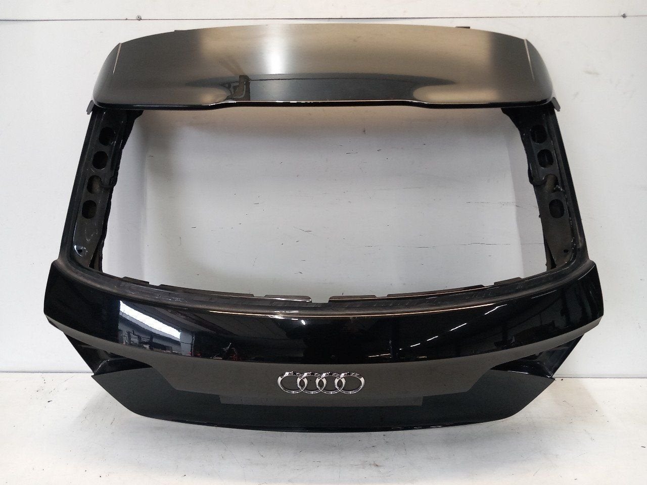 Achterklep Audi A3, Onderdelen@venauto.nl, Van der Ven Autorecycling B.V., Gebruikt, Ettenseweg 76, 4706 PB Roosendaal, The Netherlands