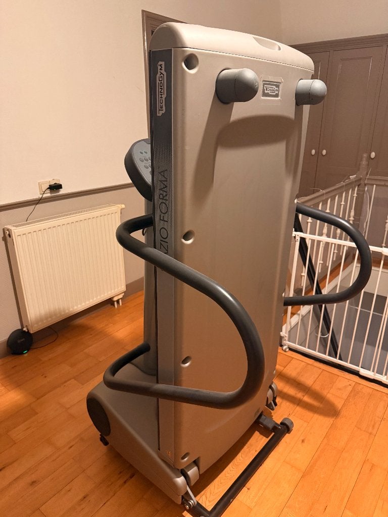 Technogym Excite Run 700 Forma | Sportschool loopband, Ophalen, Zo goed als nieuw, Benen, Overige typen