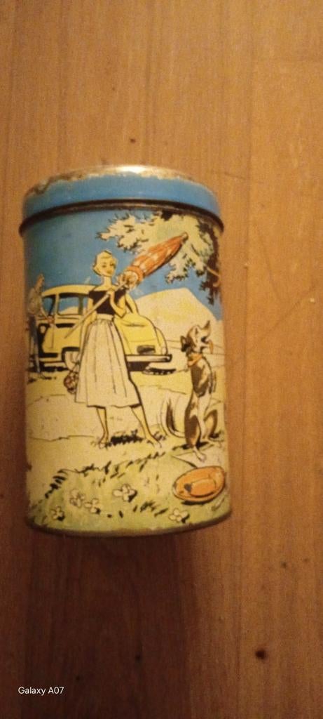 Vintage Brinta blik met nostalgische afbeeldingen, Ophalen of Verzenden, Gebruikt, Overige, Overige merken