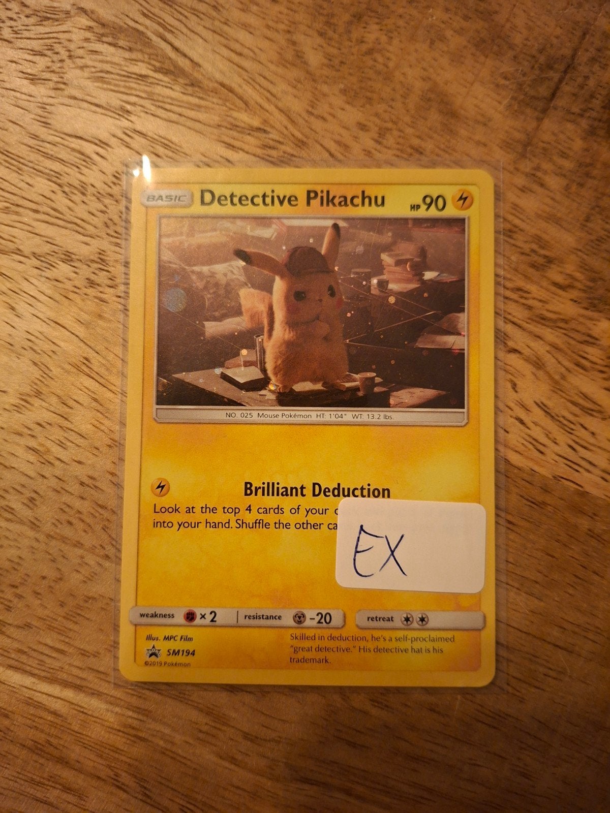 Detective Pikachu Pokémon Kaart SM194 holo, Hobby en Vrije tijd, Verzamelkaartspellen | Pokémon, Ophalen of Verzenden, Zo goed als nieuw