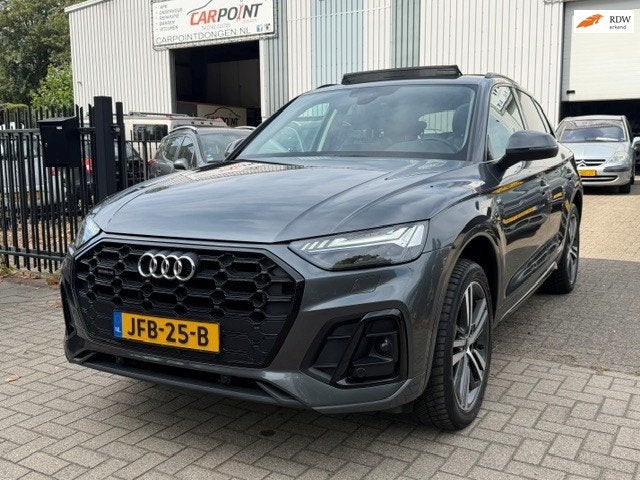 Audi Q5 50 TFSI e S Edition Pano Matrix Keyless ACC, Auto's, Automaat, Dealer onderhouden, 4 cilinders, Bedrijf