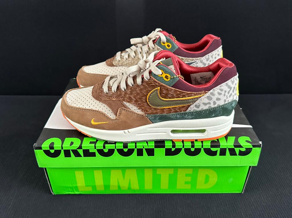Nike Air Max 1 ‘87 Luxe / “University of Oregon” / Maat 41, Bruin, Nieuw, Ophalen of Verzenden, Sneakers of Gympen