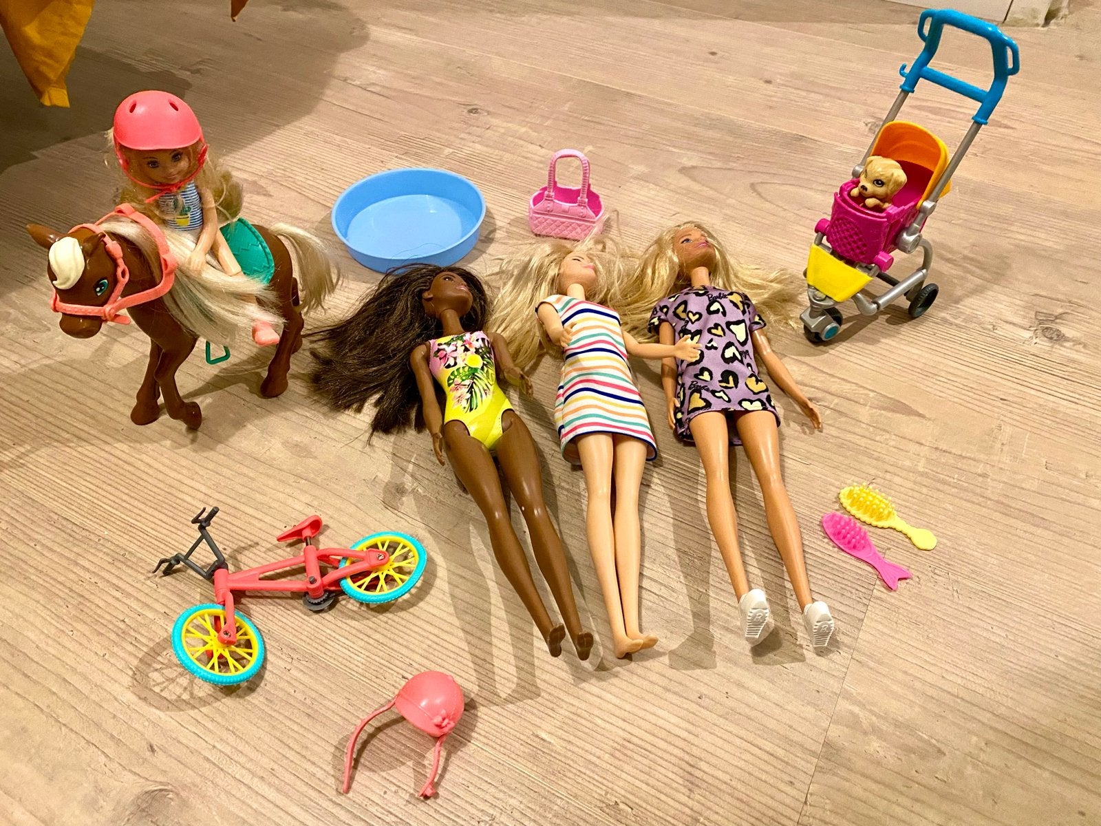 Barbie poppen, Chelsea, paard, fiets en accessoires, Ophalen, Gebruikt, Barbie