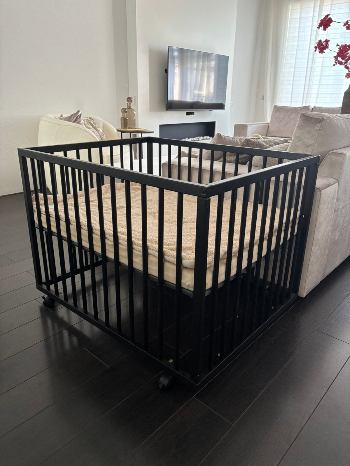 Baby box zwart incl. matras, Ophalen, Zo goed als nieuw