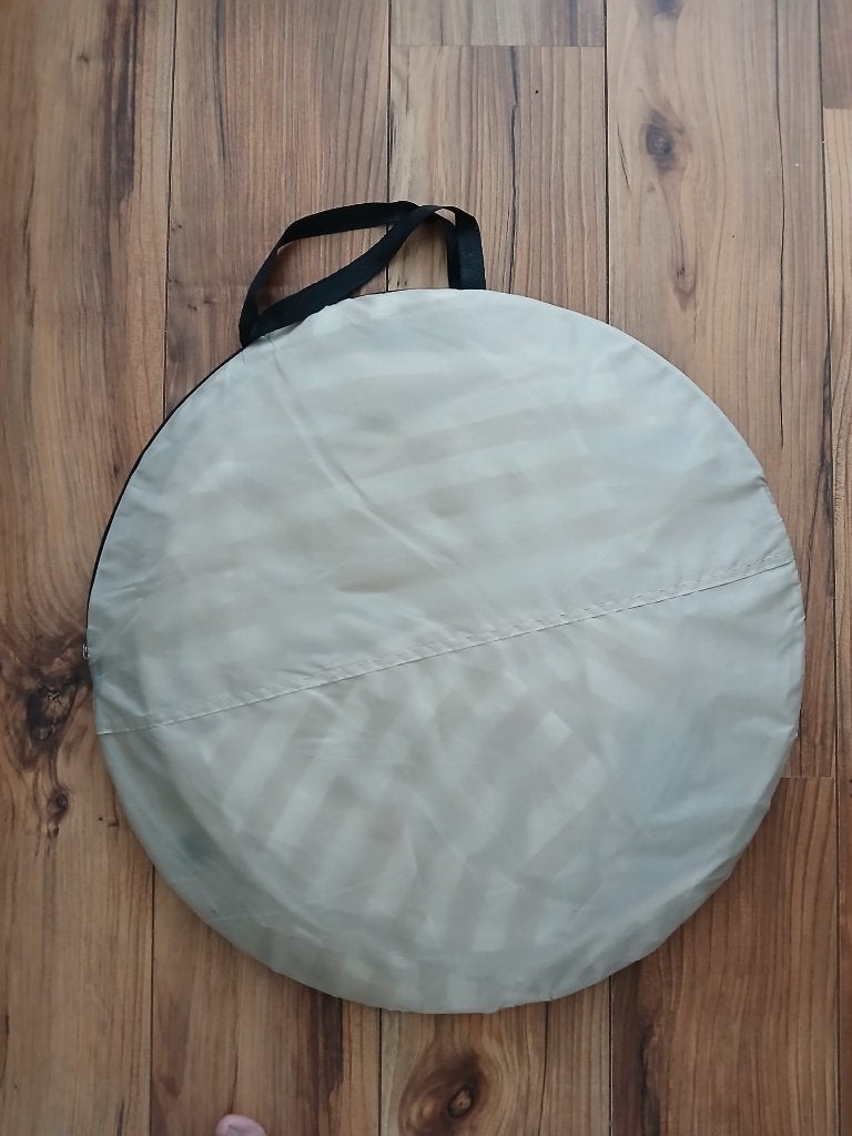Pop-up strand tent, Ophalen, Zo goed als nieuw, Tot en met 2