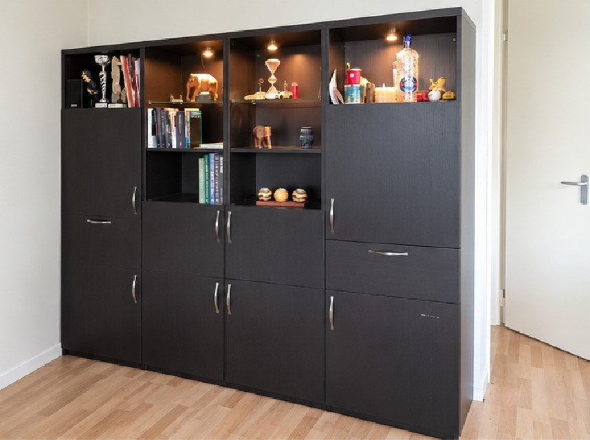 Besta (IKEA) Wandkast 2,40x1,92m - incl glas, deuren, laden