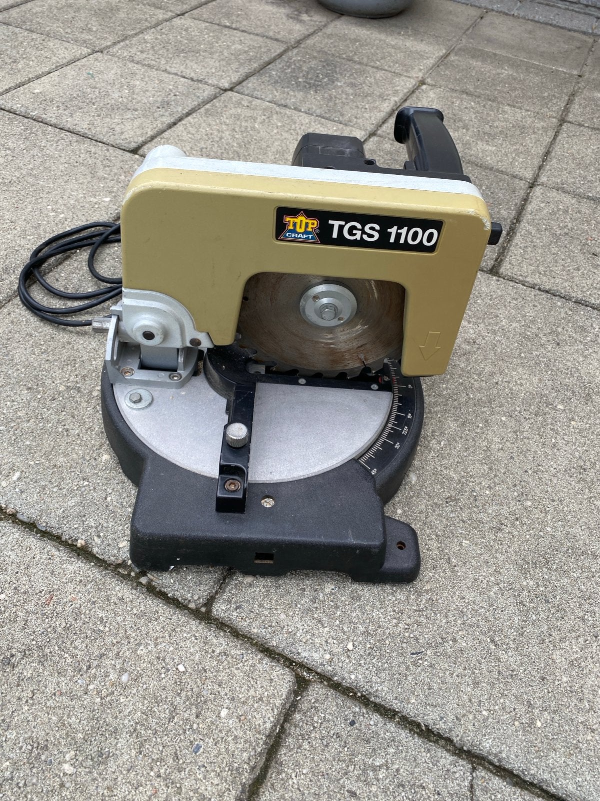 Top Craft TGS 1100 Afkortzaag - 1050W, Ophalen, Gebruikt, 70 mm of meer, 600 tot 1200 watt