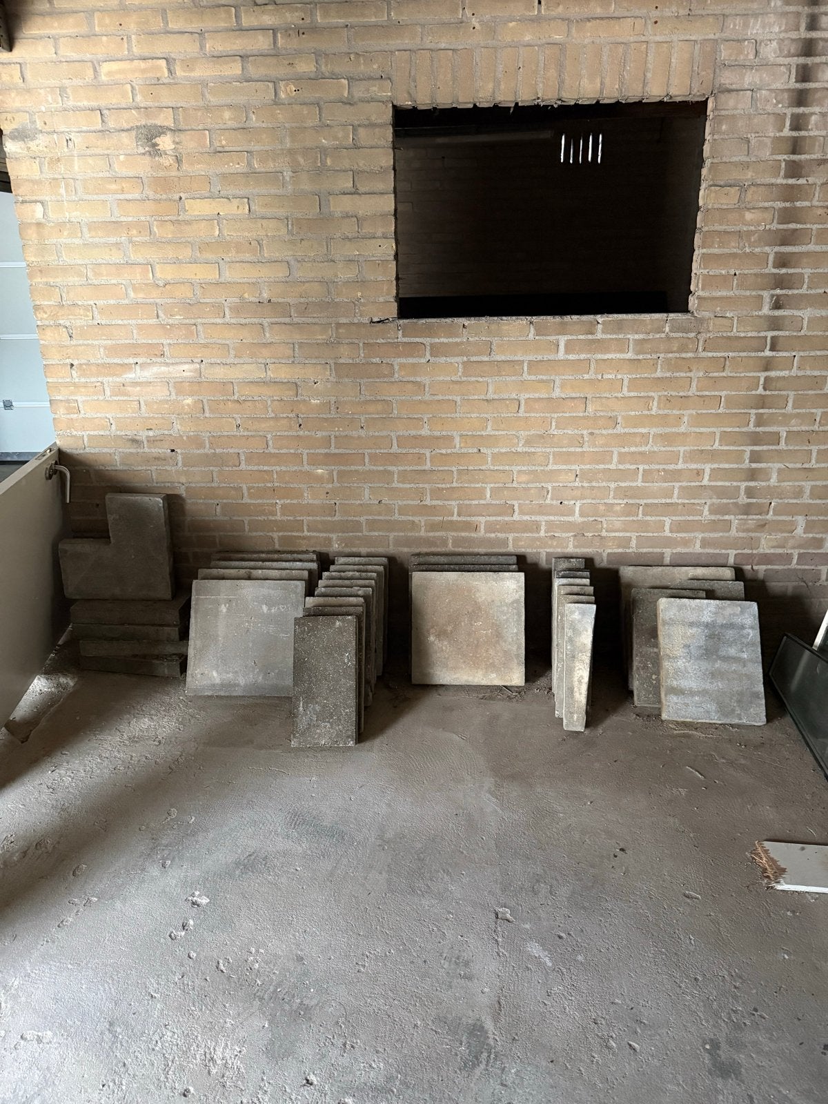 Diverse formaten oprit- en terrastegels, Ophalen, Gebruikt, Minder dan 5 m², Beton