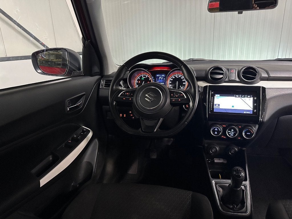 Suzuki Swift 1.2 Stijl Smart Hybrid 5-Drs | Airco-Ecc | Navi, Gebruikt, 4 cilinders, Swift, Handgeschakeld