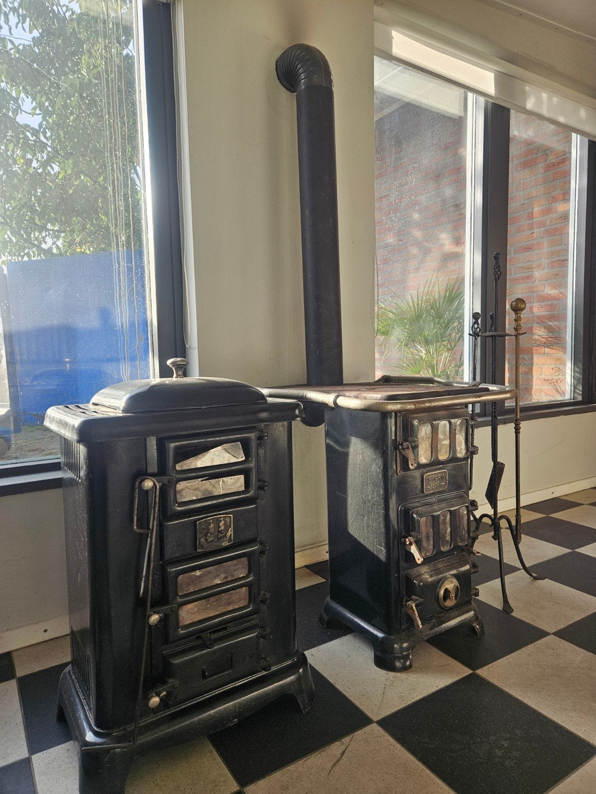 2 Antieke kachels te koop, Ophalen, Gebruikt, Overige brandstoffen, Vrijstaand