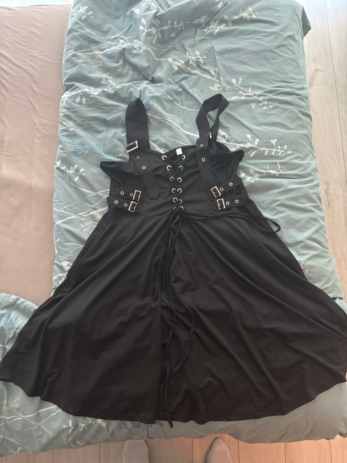 Zwarte Gothic Jurk met Gespen en Vetersluiting, Zwart, Maat 46/48 (XL) of groter, Ophalen of Verzenden, Zo goed als nieuw