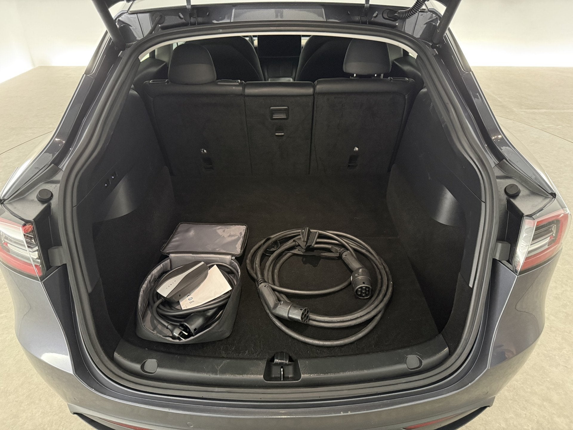 Foto 31 van Tesla Model Y Long Range AWD 75 kWh | Snelladen | SOH 90% |