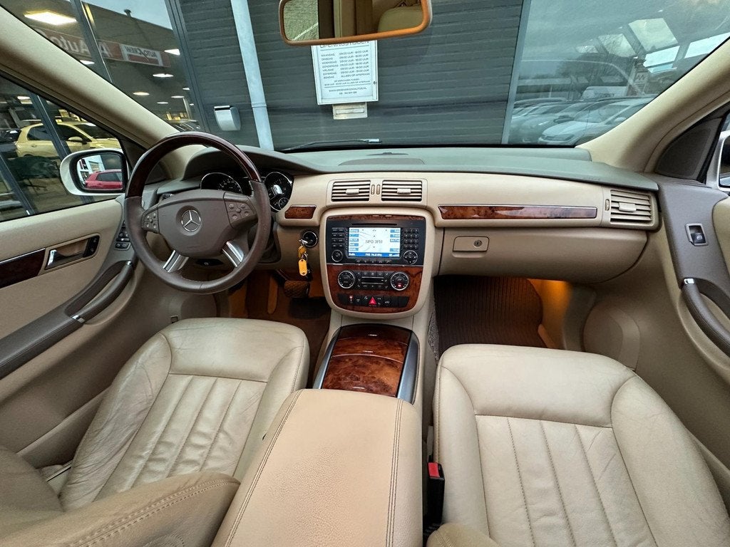 Mercedes-Benz R-klasse 350 4-Matic/6-PERS/LEDER/NAVI/AUTOMAA, Auto's, Mercedes-Benz, Automaat, Automatische klimaatregeling, 138 €/maand