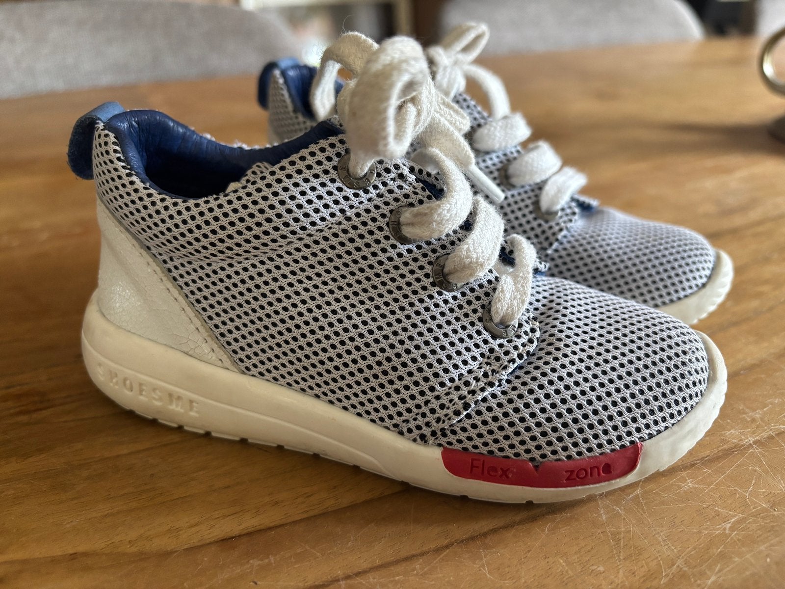 Shoesme Runflex schoentjes mt24 blauw wit izgs, Kinderen en Baby's, Babykleding | Schoentjes en Sokjes, Schoentjes, Jongetje of Meisje