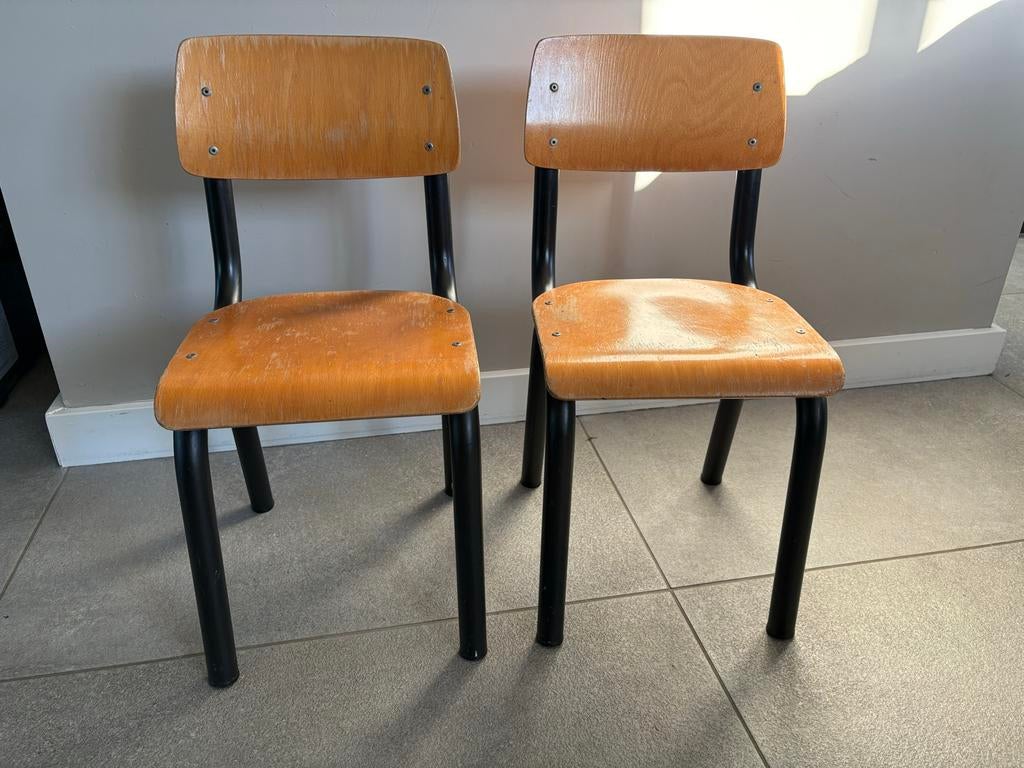 Set van 2 Retro Schoolstoeltjes - Vintage Houten Stoelen, Huis en Inrichting, Stoelen, Ophalen, Gebruikt, Twee, Zwart