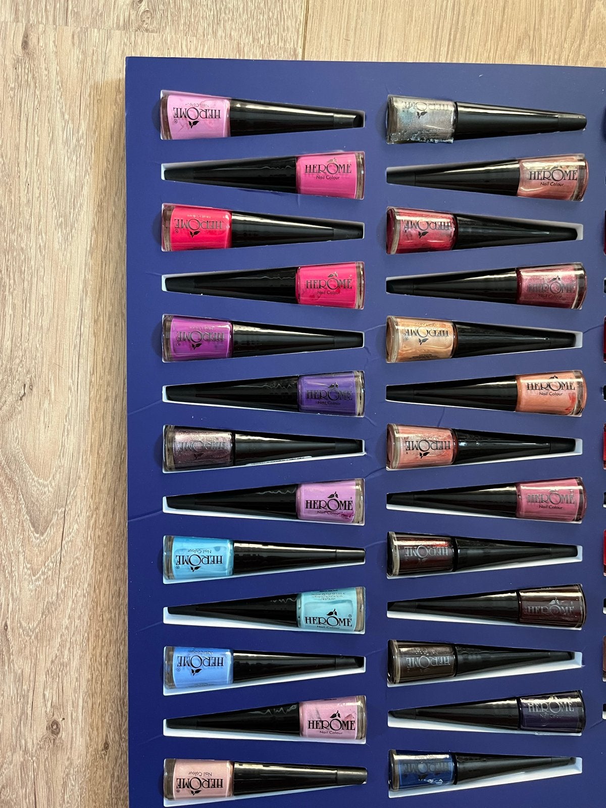 Grote collectie Herome nagellakken - 60 stuks, Overige kleuren, Ophalen of Verzenden, Zo goed als nieuw, Handen en Nagels