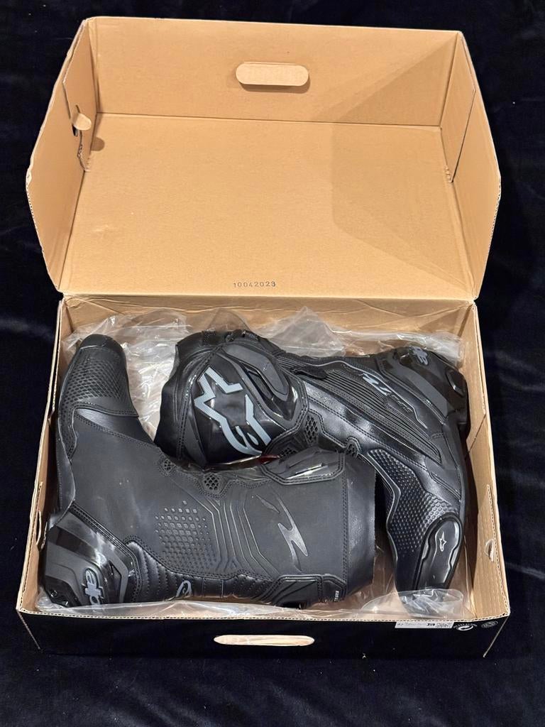 Alpinestars Supertech R Zwart Maat 42 Nieuw, Motoren, Kleding | Motorkleding, Ophalen, Nieuw met kaartje, Heren, Laarzen