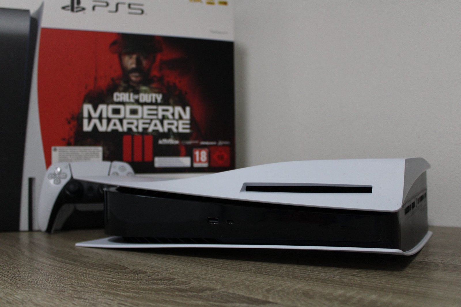 PlayStation 5 885GB 8K Disc Editie+ 1 Controller + 8 Spellen, Spelcomputers en Games, Spelcomputers | Sony PlayStation 5, Ophalen of Verzenden