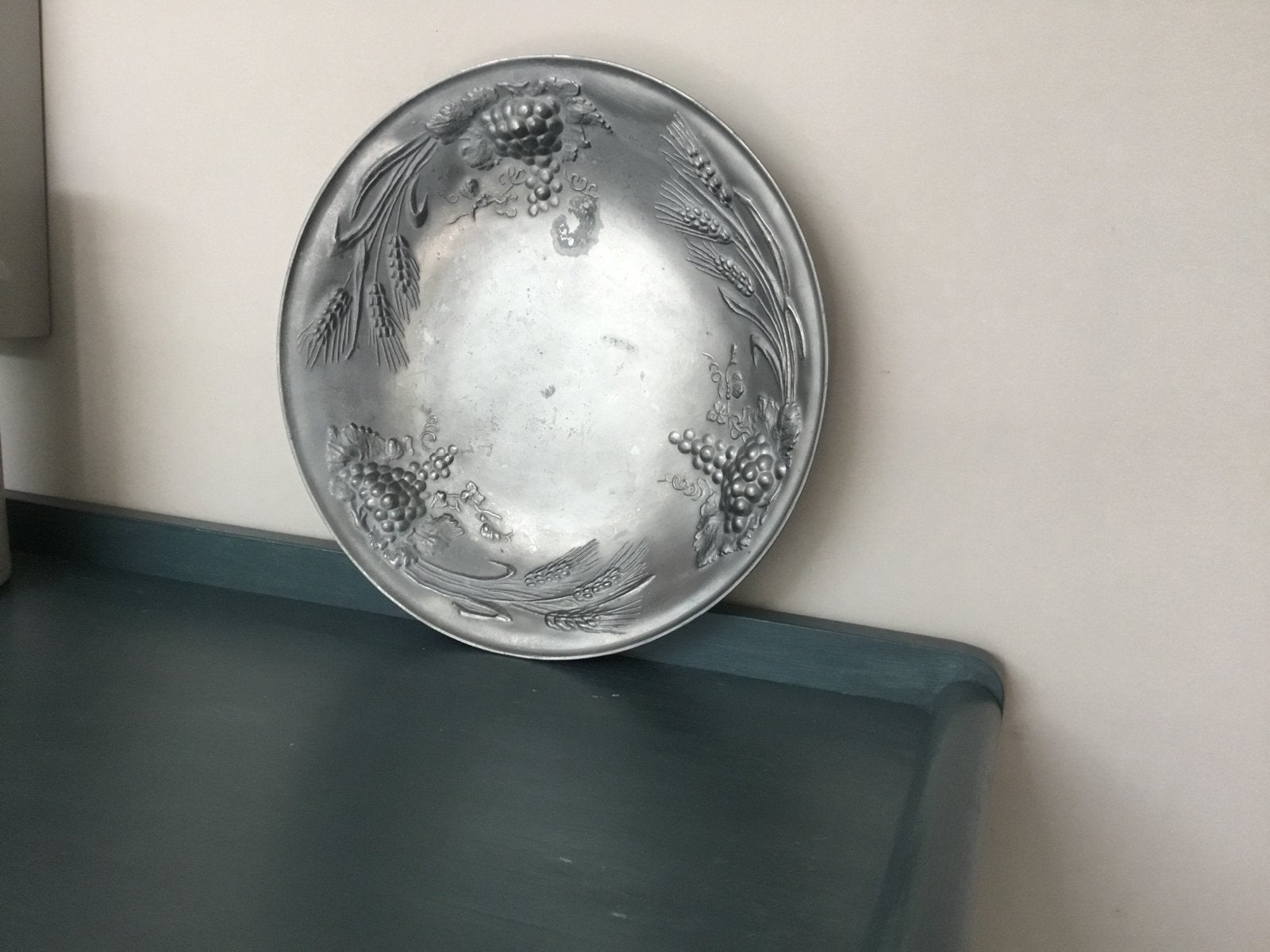 Mooie bewerkte schaal van Berendsohn, 34 cm, Antiek en Kunst, Ophalen of Verzenden