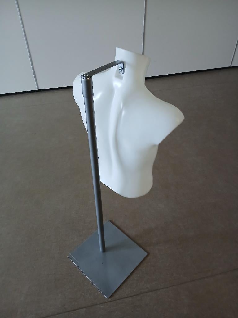 4x Buste / kledinghouder / kledingspresentatie, Verzamelen, Militaria | Algemeen, Landmacht, Kleding of Schoenen, Nederland, Ophalen