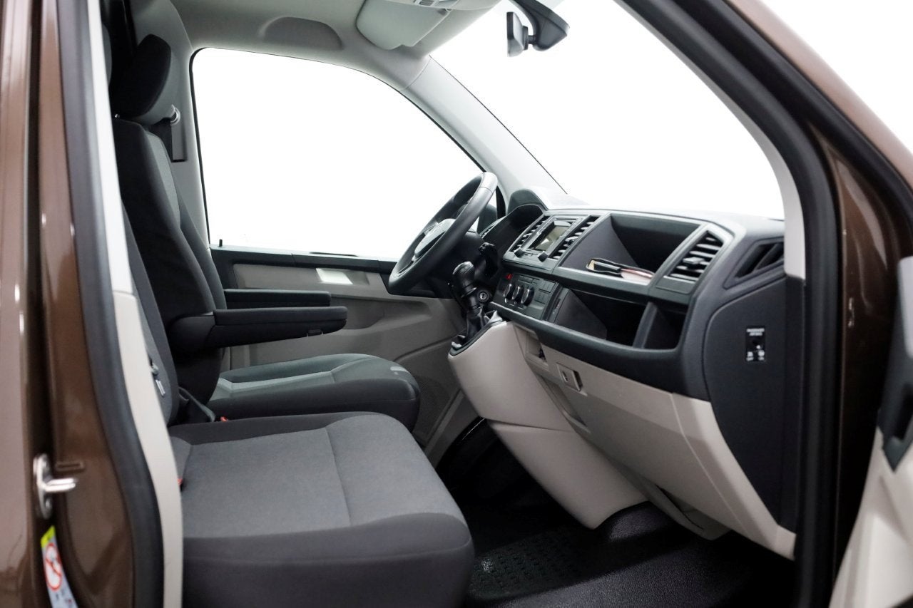 Volkswagen Transporter T6 2.0 TSI 150pk BENZINE L1H1 Airco/C, Auto's, Voorwielaandrijving, Gebruikt, 4 cilinders, Volkswagen