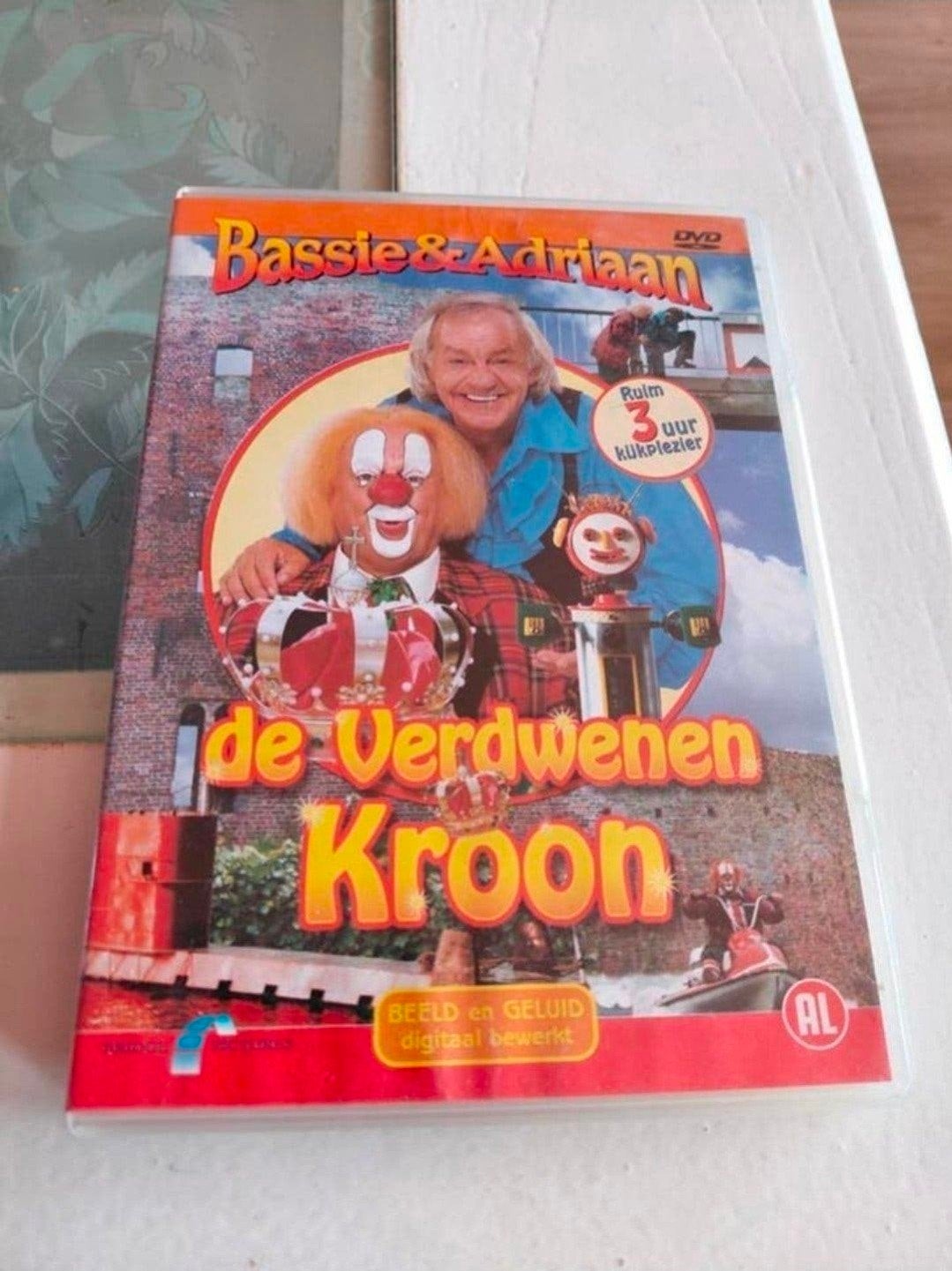 Bassie en Adriaan de Verdwenen Kroon dvd, Alle leeftijden, Tv-serie, Ophalen of Verzenden, Zo goed als nieuw