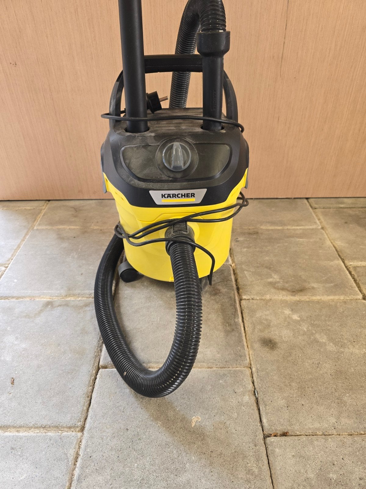 Kärcher WD 3 P V-17/4/20 Nat- en Droogzuiger, Inclusief accessoires, Gebruikt, Kärcher, Industriële stofzuiger
