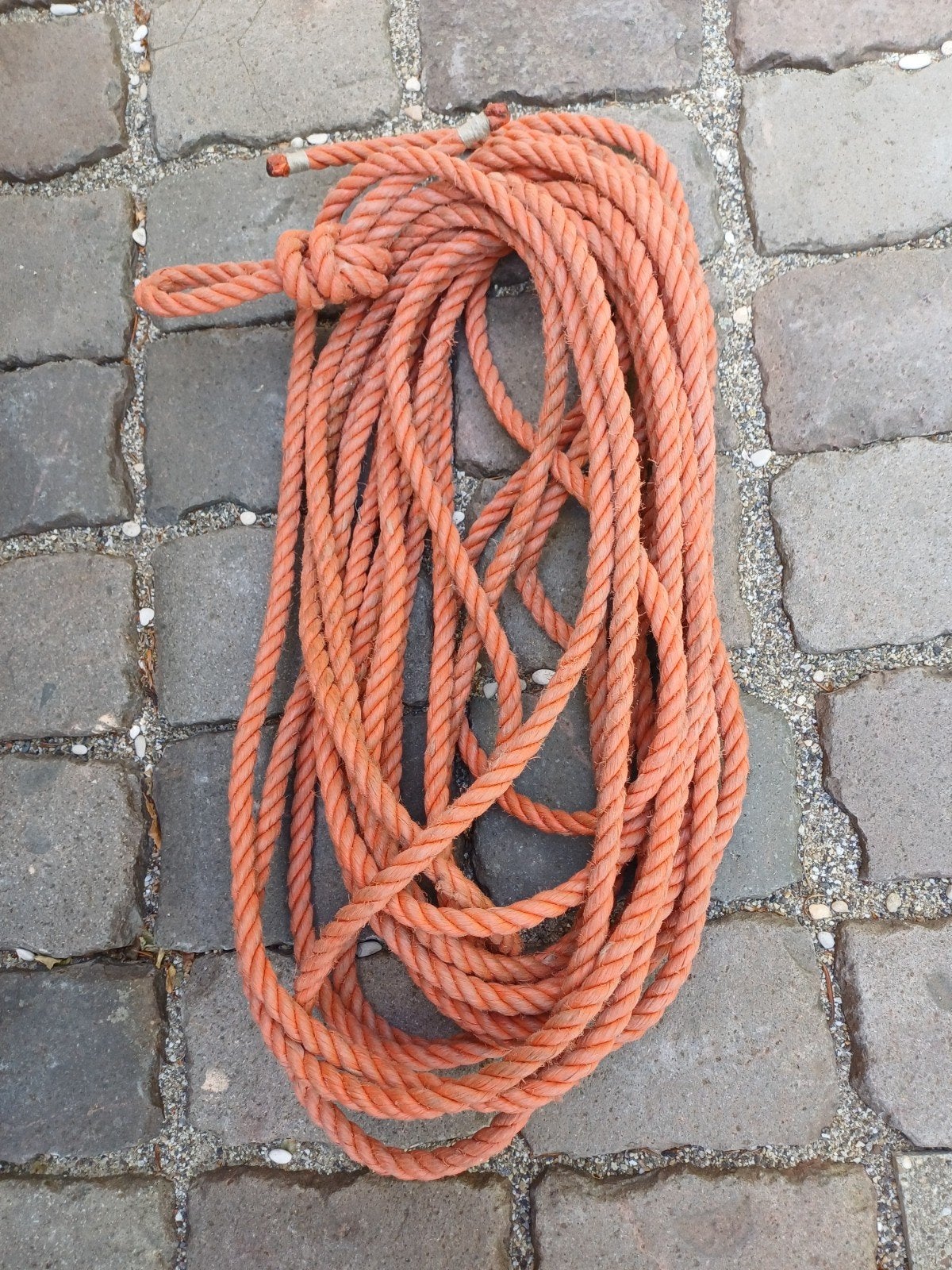 Stevig oranje nylon touw - Diverse toepassingen, Watersport en Boten, Accessoires en Onderhoud, Ophalen, Gebruikt, Lijn of Blok