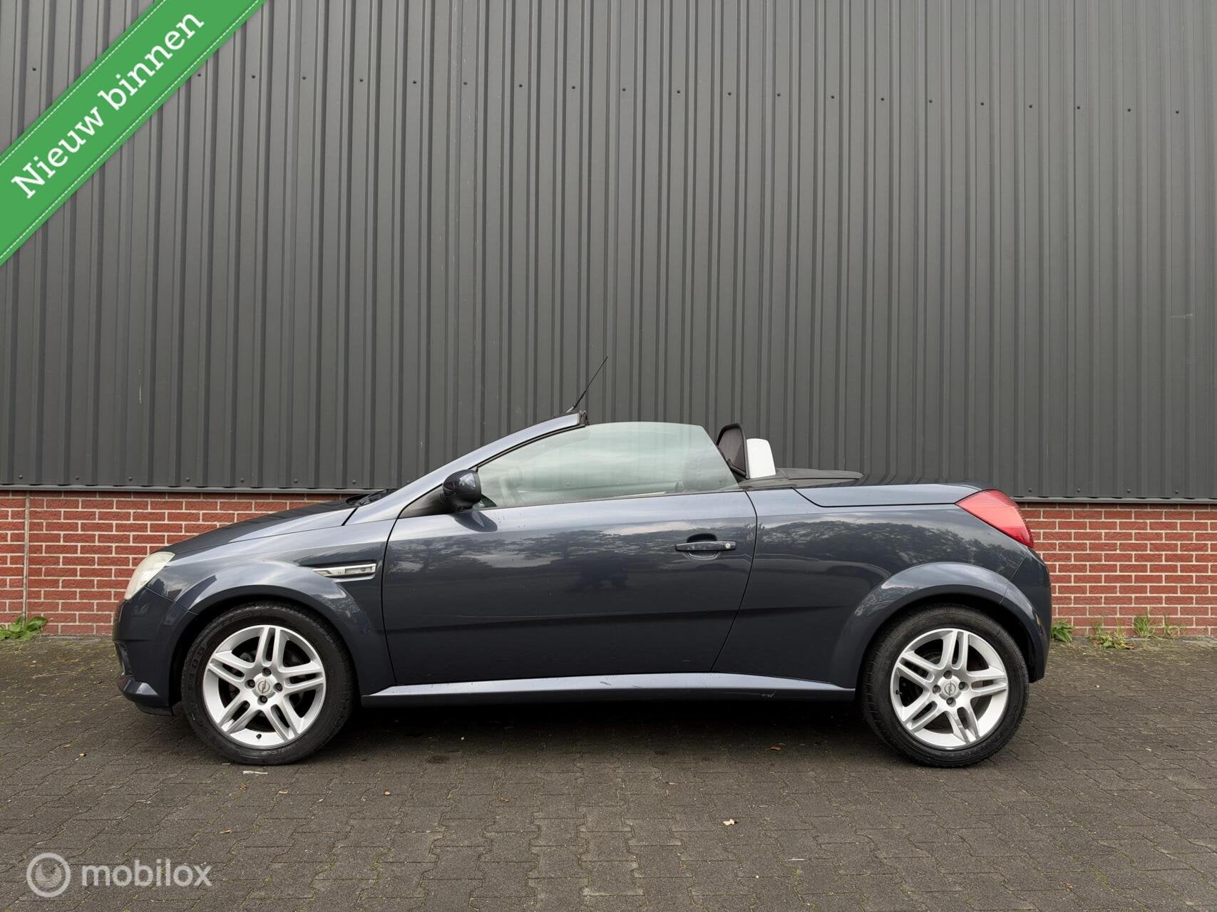 Opel Tigra TwinTop Cabriolet1.4-16V Rhythm Nieuwe Apk, Voorwielaandrijving, Stof, Gebruikt, 4 cilinders
