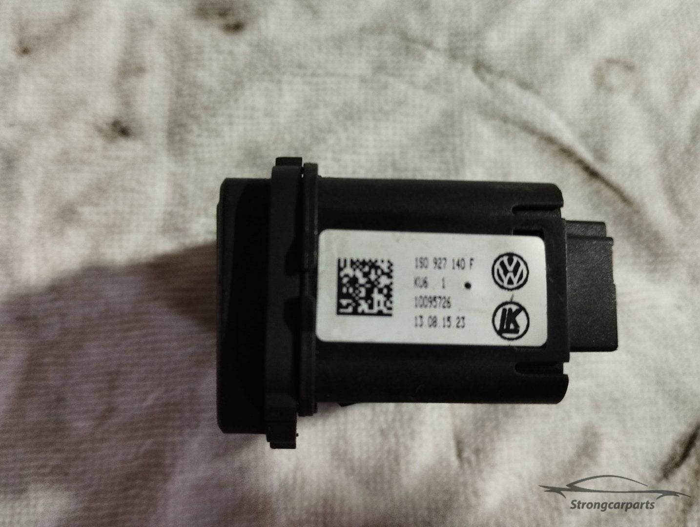 Schakelaar Achterruitverw. en airbagcontrole lamp Volkswagen, Gebruikt, -, -, Ophalen of Verzenden