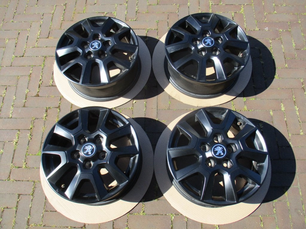 Peugeot Fiat Ducato 16 inch velgen Camper 5x118 Light IZGST, Auto-onderdelen, Banden en Velgen, 16 inch, Banden en Velgen, Ophalen of Verzenden
