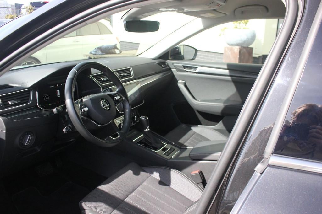 Skoda Superb 1.4 TSI iV Business Edition Plus | Trekhaak |, Auto's, Skoda, Stof, Gebruikt, Euro 6, Zwart
