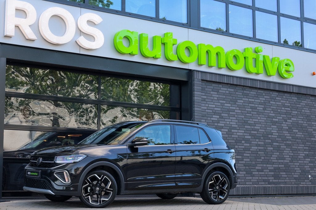 Volkswagen T-Cross 1.0 TSI R-Line | BTW | ACC | BLACK STYLE, Auto's, Gebruikt, Zwart, Automatische klimaatregeling, Zwart