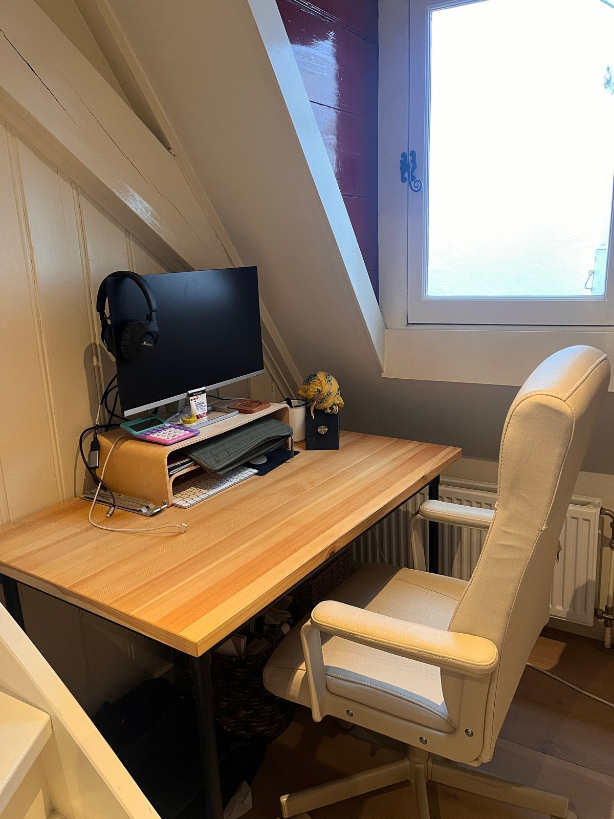 Wooden desk with black metal frame - perfect condition, Huis en Inrichting, Bureaus, Opzetstuk, Gebruikt, Hout, Ophalen of Verzenden