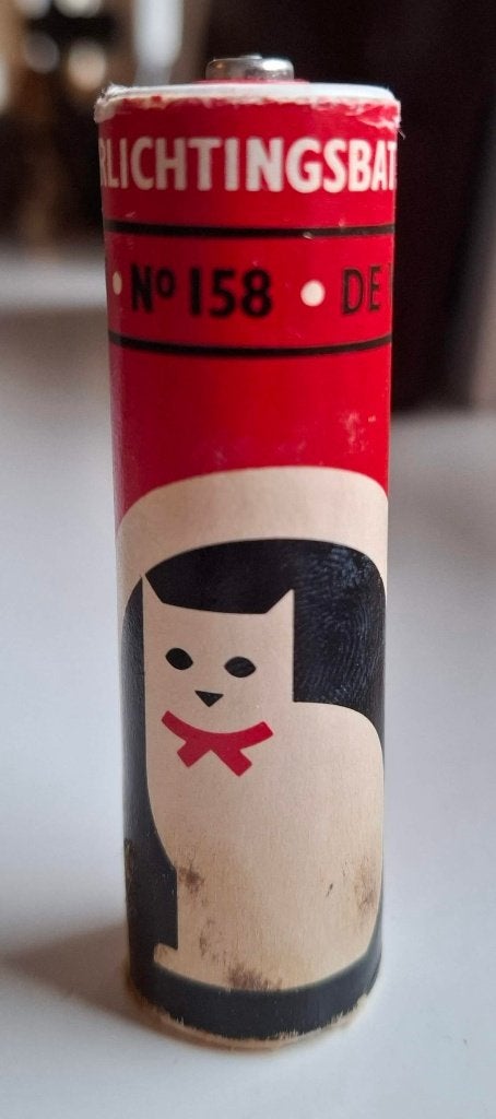 De Witte Kat 3 volt batterij uit jaren 50 Vintage, Ophalen of Verzenden, Overige typen
