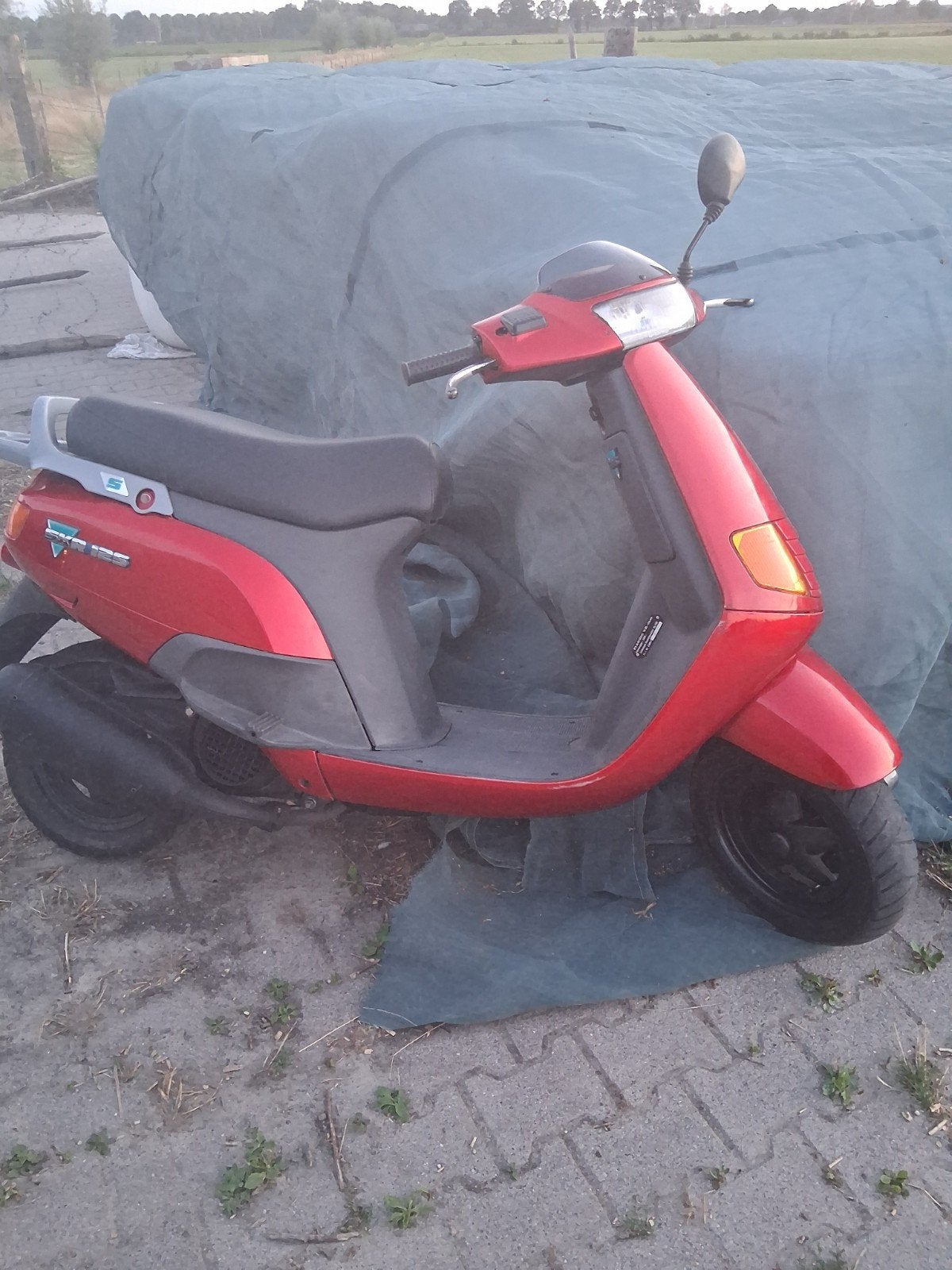 skipper 125cc, Fietsen en Brommers, Scooters | Piaggio, Tweetakt, Gebruikt, Overige modellen, Maximaal 45 km/u