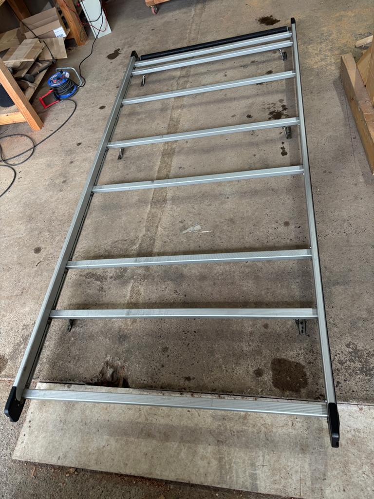 Q-top aluminium imperiaal voor bussen L2/L1 - Goede staat, Ophalen, Gebruikt