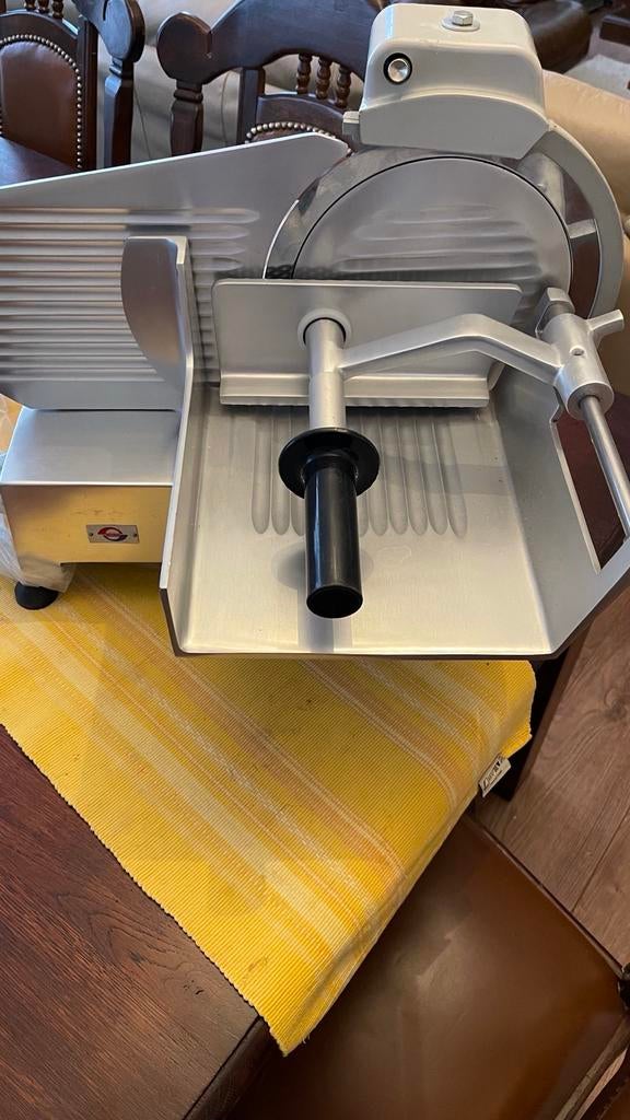 Nieuwe Noaw Snijmachine - Nooit gebruikt!, Ophalen, Gebruikt