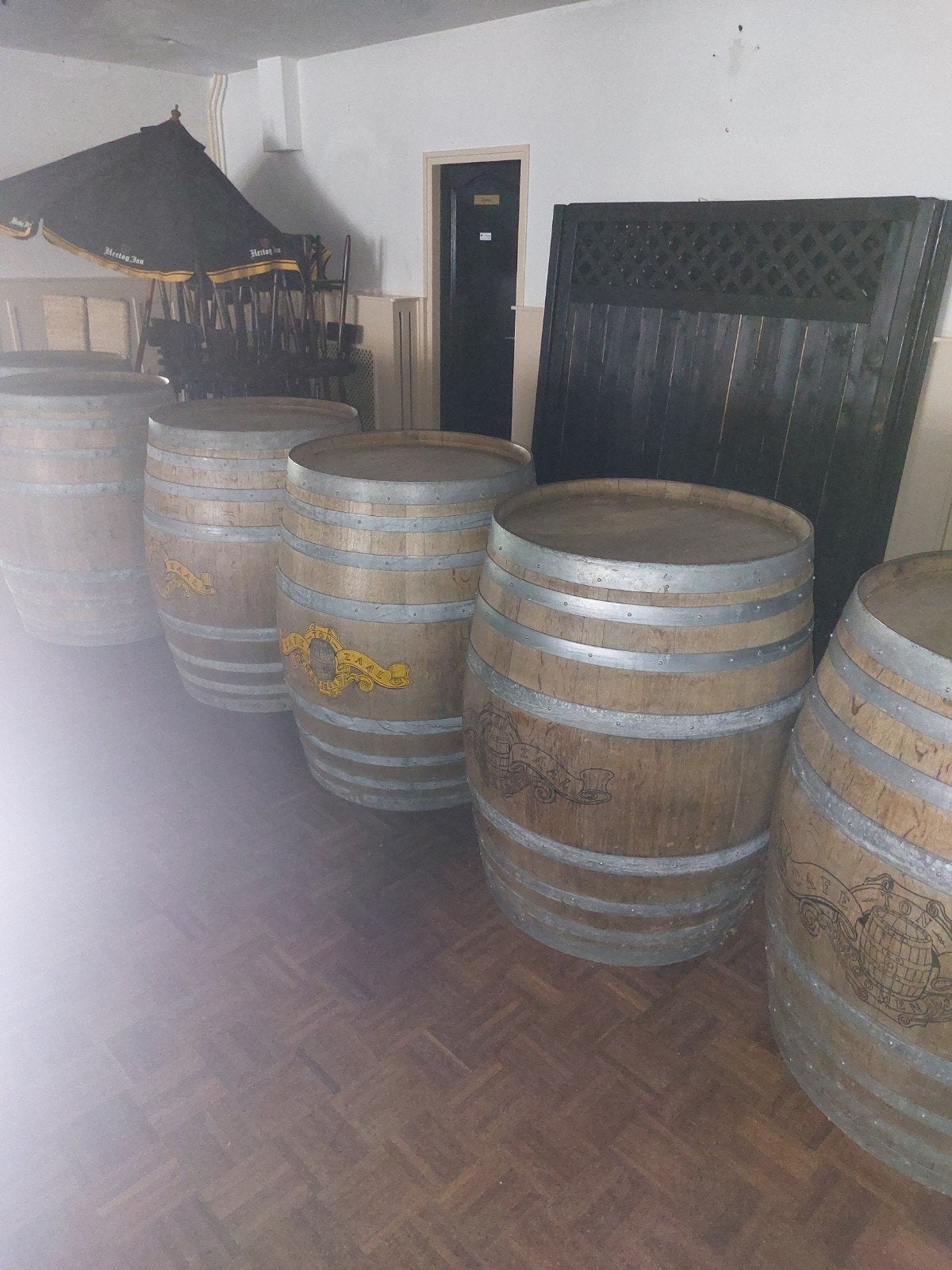wijnvatten 240 liter, Tuin en Terras, Regentonnen, 150 liter of meer, Ophalen, Zo goed als nieuw, Hout