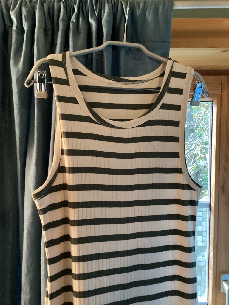 Munthe tricotjurk nieuw maar 42, Kleding | Dames, Jurken, Beige, Maat 42/44 (L), Nieuw, Ophalen of Verzenden